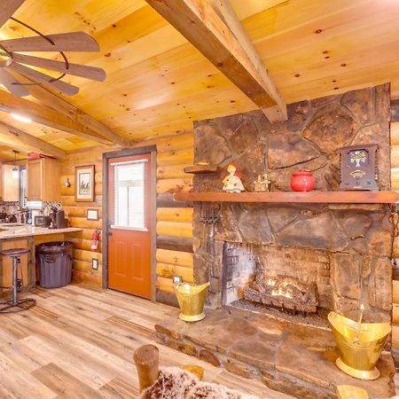 Pet-Friendly Chattanooga Cabin With Hot Tub And Kayaks ภายนอก รูปภาพ