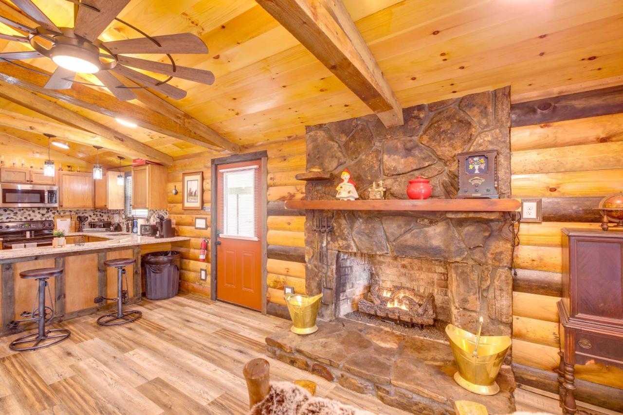 Pet-Friendly Chattanooga Cabin With Hot Tub And Kayaks ภายนอก รูปภาพ