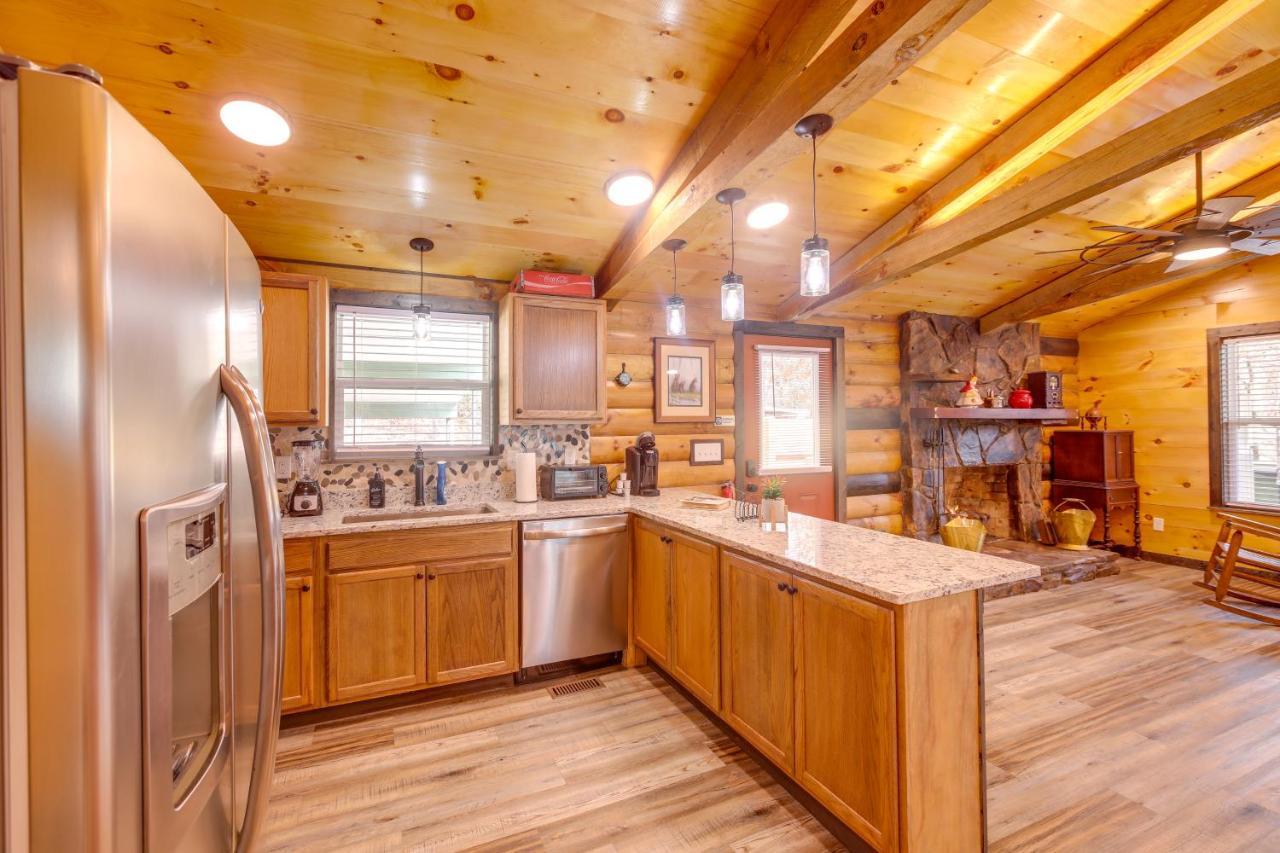Pet-Friendly Chattanooga Cabin With Hot Tub And Kayaks ภายนอก รูปภาพ