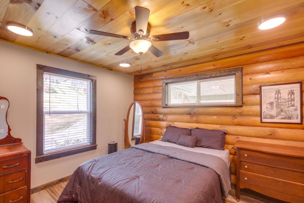 Pet-Friendly Chattanooga Cabin With Hot Tub And Kayaks ภายนอก รูปภาพ
